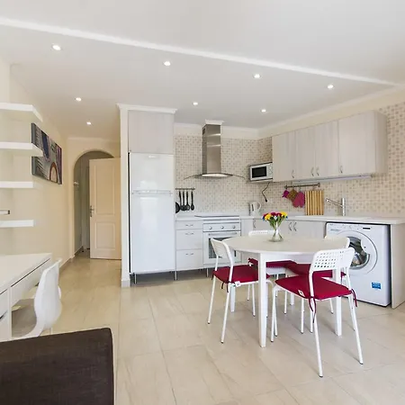 Valeria Apartman Arona