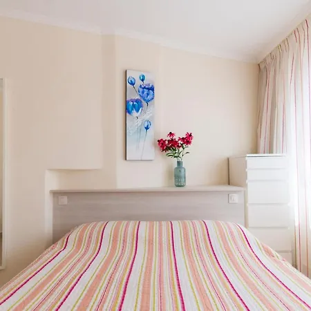 Valeria Apartman *